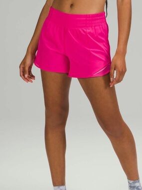 New lululemon hotty hot LR Short